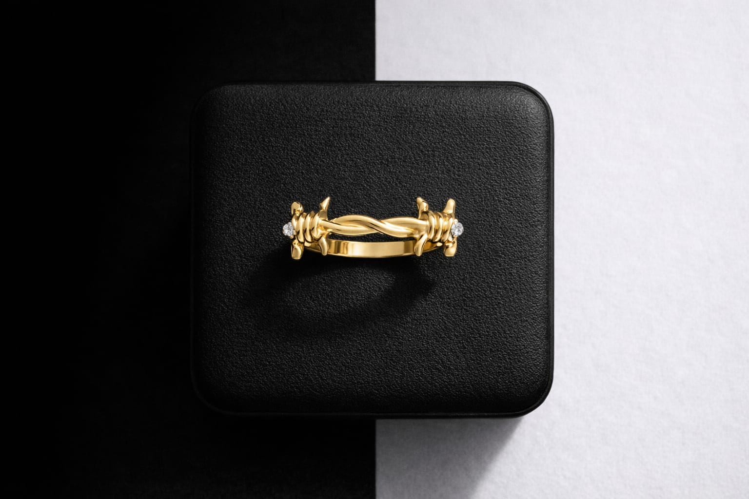 BARBED WIRE CUFF RING